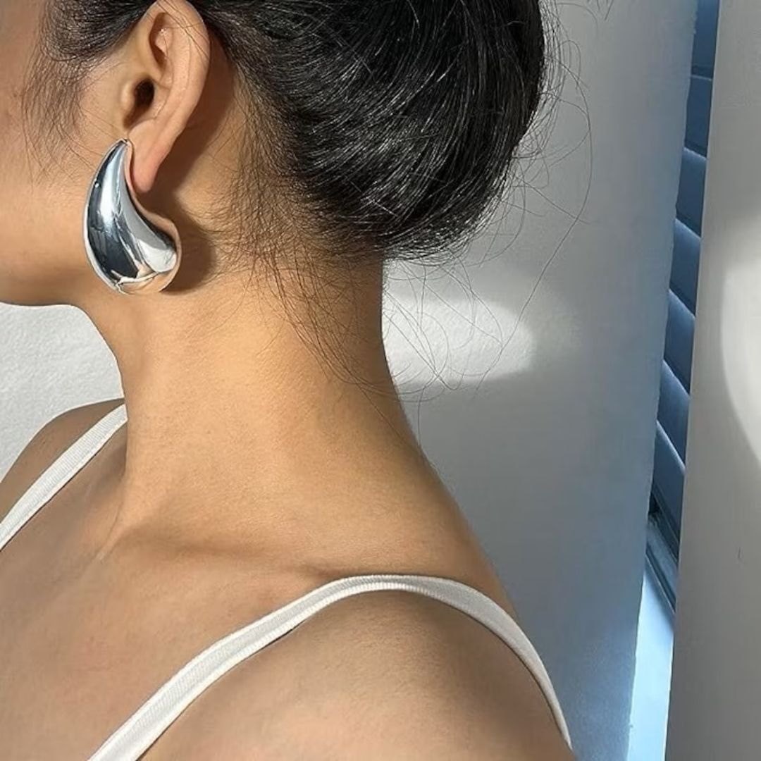 Sandra Tear-Shaped Gold Earrings