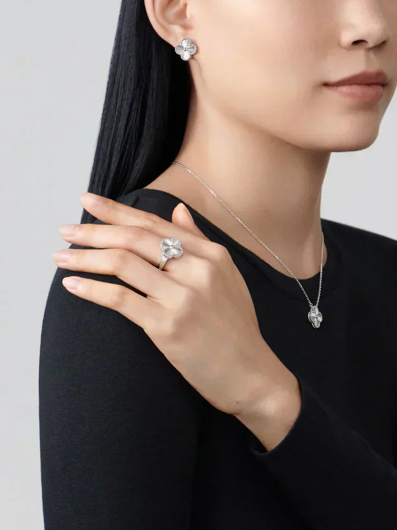 CLOVER | Premium Silver Package