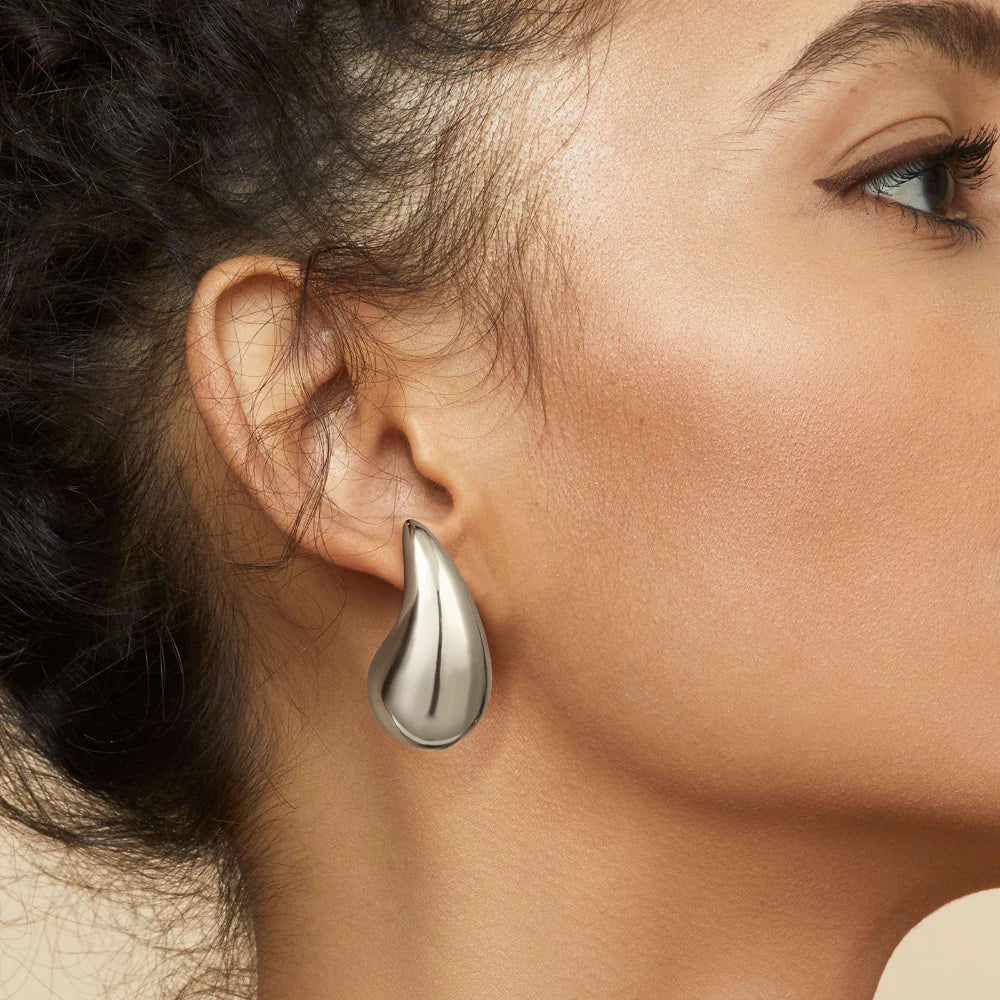 Sandra Tear-Shaped Gold Earrings